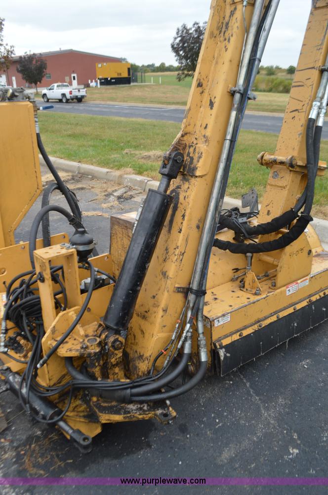 image for item BR9887 Diamond mid-mount boom mower