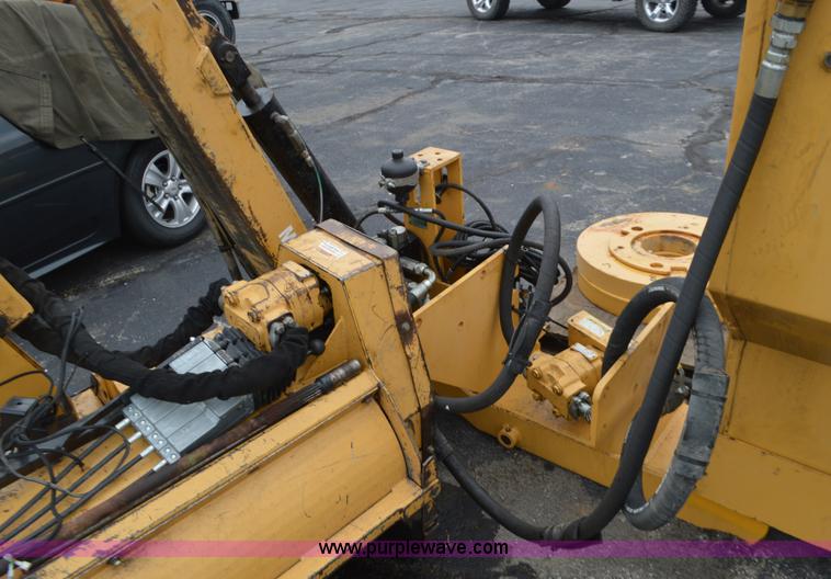 image for item BR9887 Diamond mid-mount boom mower