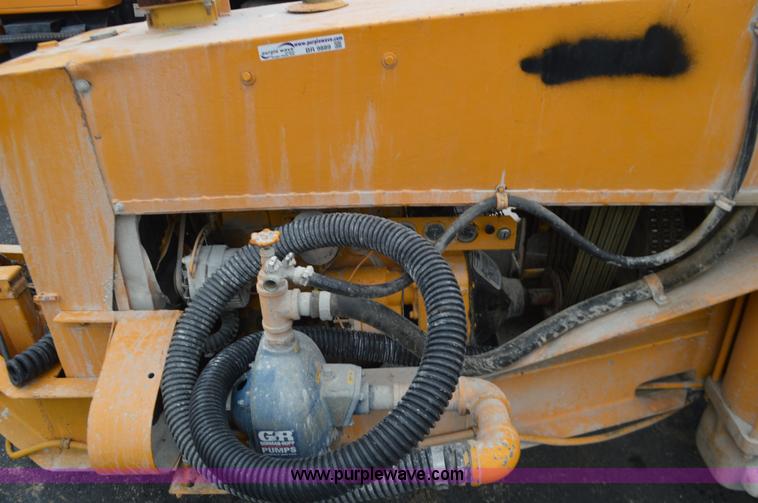 image for item BR9889 1991 Voeller 100 mud jack