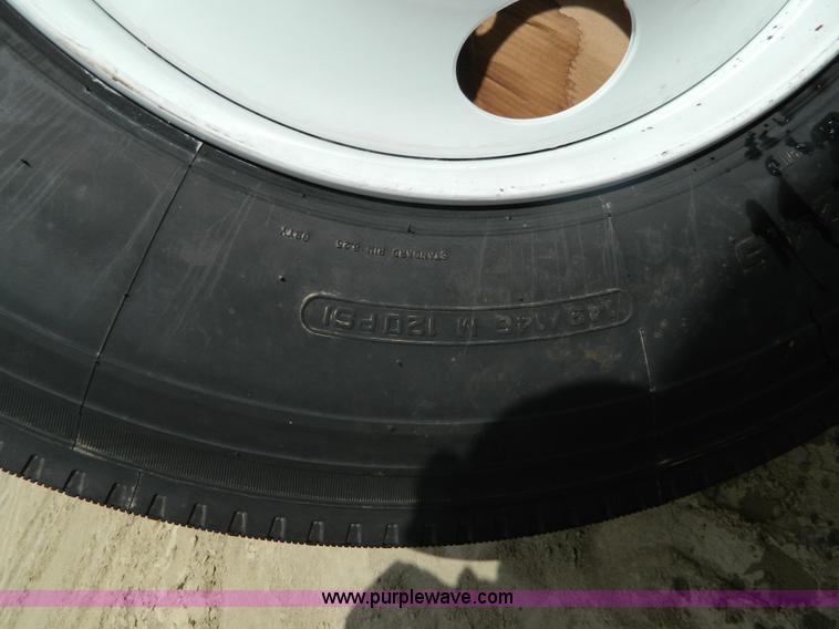 image for item BT9972 (8) 11R24.5 triangle tires