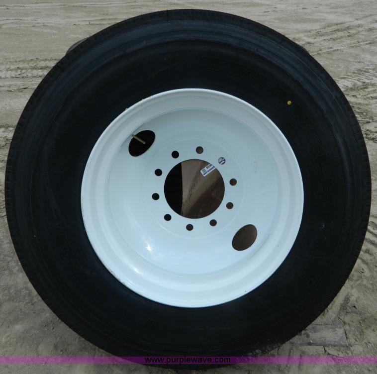 image for item BT9974 (8) 11R24.5 triangle tires