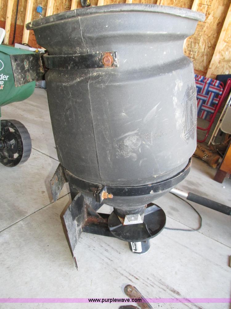 image for item H1121 Assorted snow removal tools and accessories