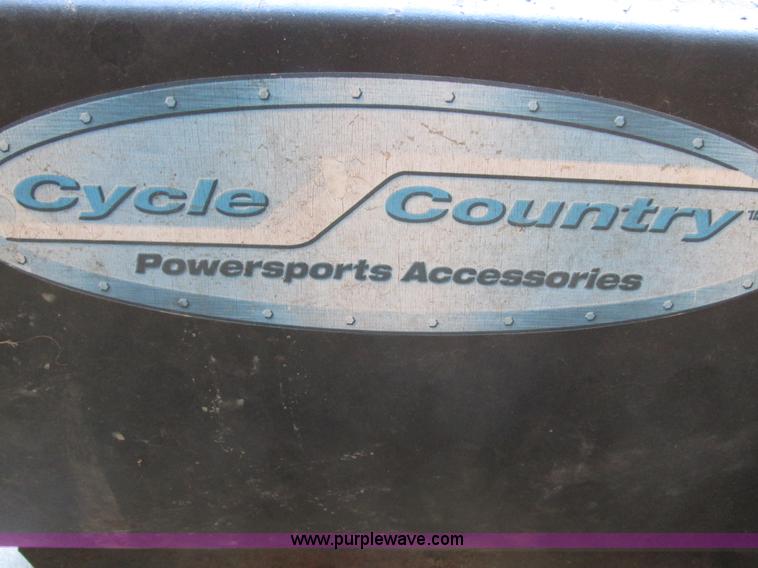 image for item H1122 Assorted snow removal tools and accessories