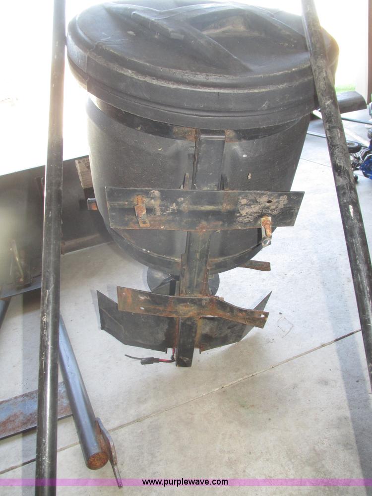 image for item H1122 Assorted snow removal tools and accessories