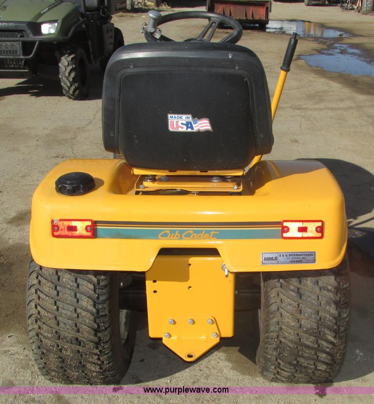 image for item H1125 Cub Cadet 1440 lawn mower