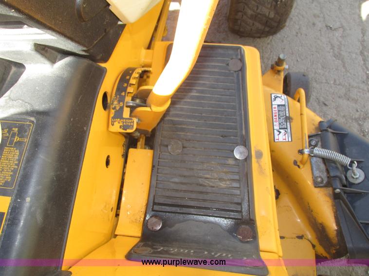 image for item H1125 Cub Cadet 1440 lawn mower