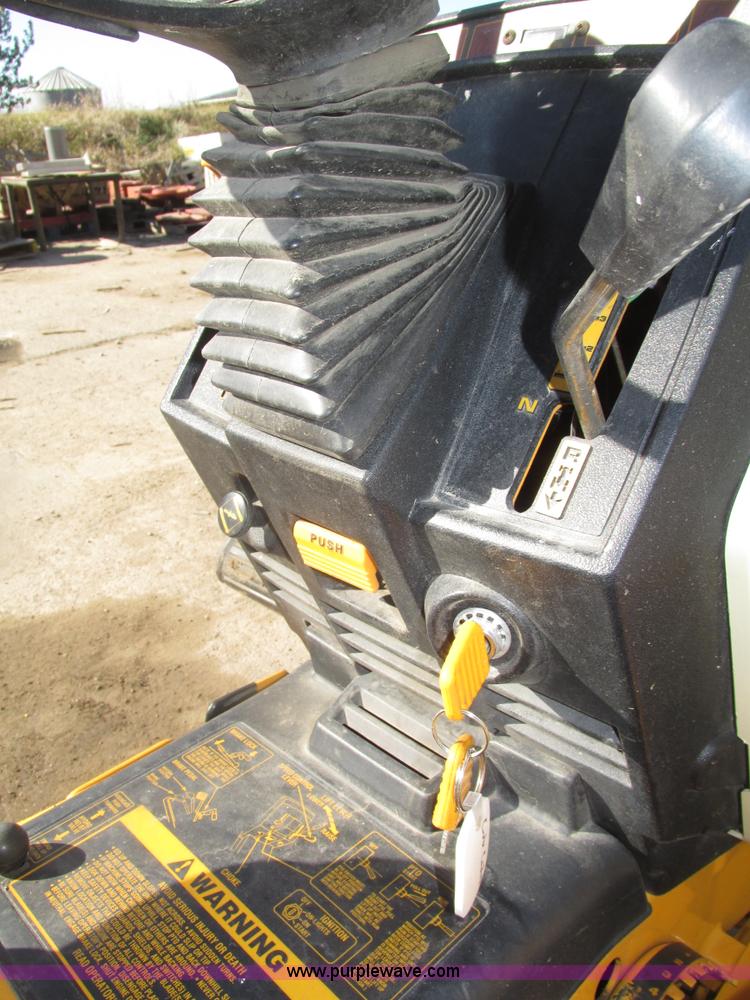 image for item H1125 Cub Cadet 1440 lawn mower