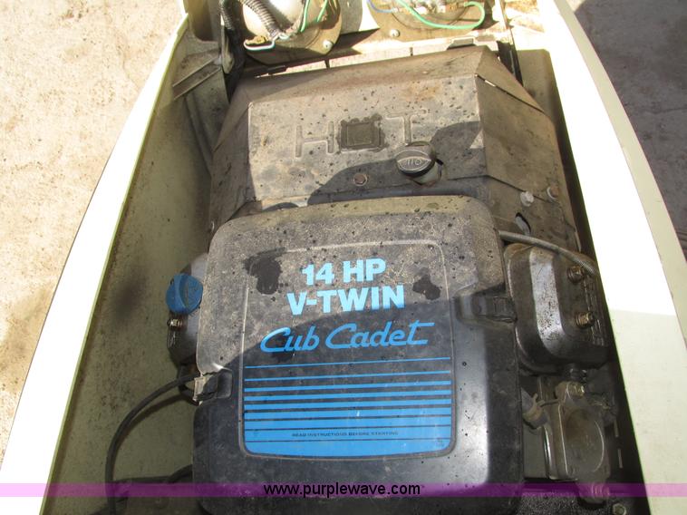 image for item H1125 Cub Cadet 1440 lawn mower