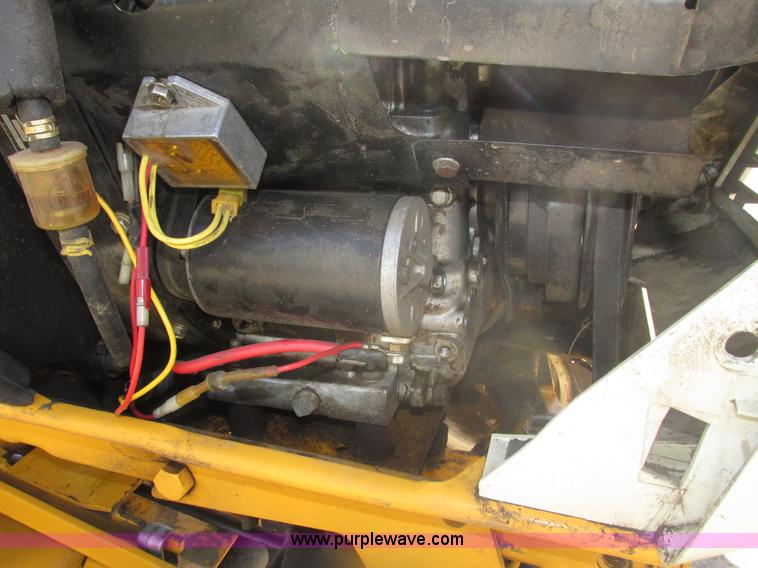 image for item H1125 Cub Cadet 1440 lawn mower