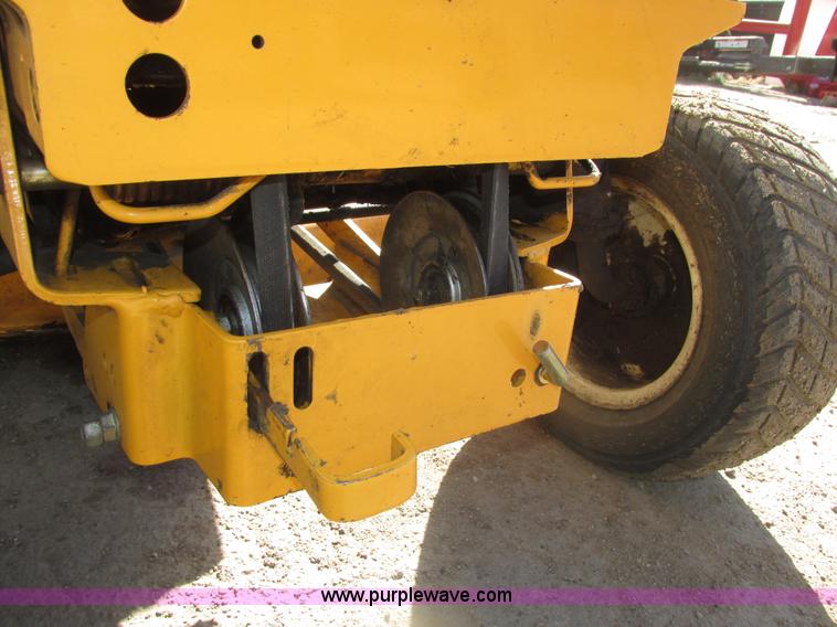 image for item H1125 Cub Cadet 1440 lawn mower