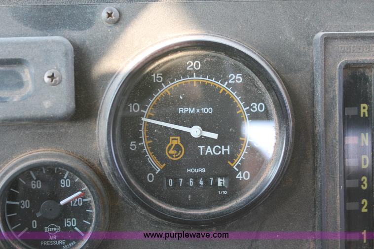 image for item H8089 1997 Thomas Built Saf-T-Liner MVP ER school bus