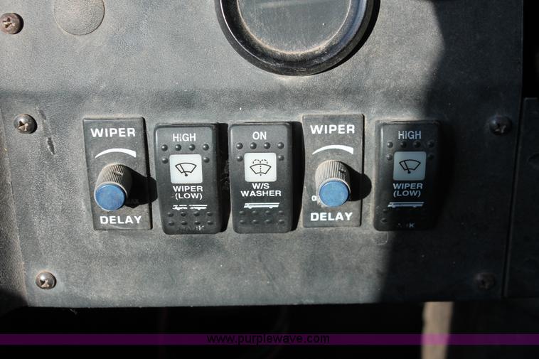 image for item H8089 1997 Thomas Built Saf-T-Liner MVP ER school bus