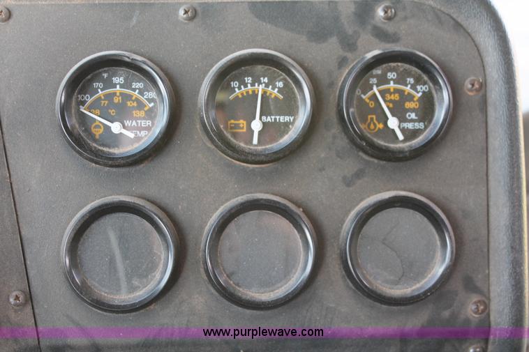 image for item H8089 1997 Thomas Built Saf-T-Liner MVP ER school bus