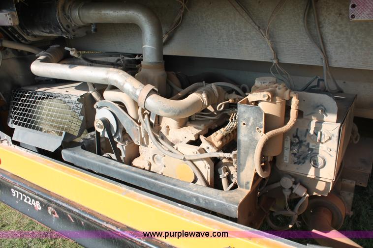 image for item H8089 1997 Thomas Built Saf-T-Liner MVP ER school bus