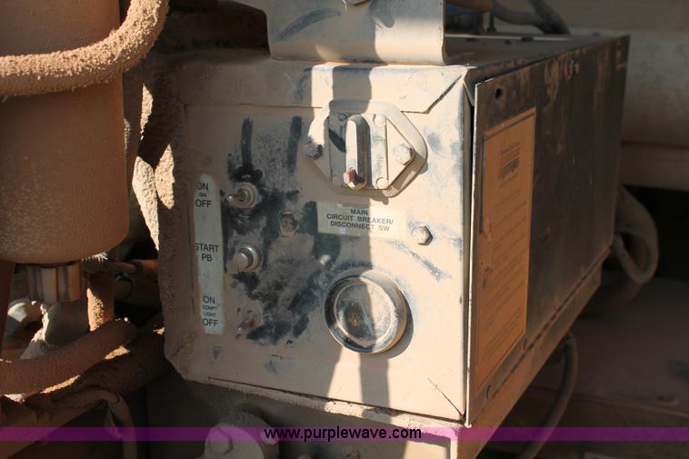 image for item H8089 1997 Thomas Built Saf-T-Liner MVP ER school bus