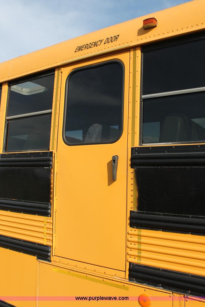 image for item H8089 1997 Thomas Built Saf-T-Liner MVP ER school bus