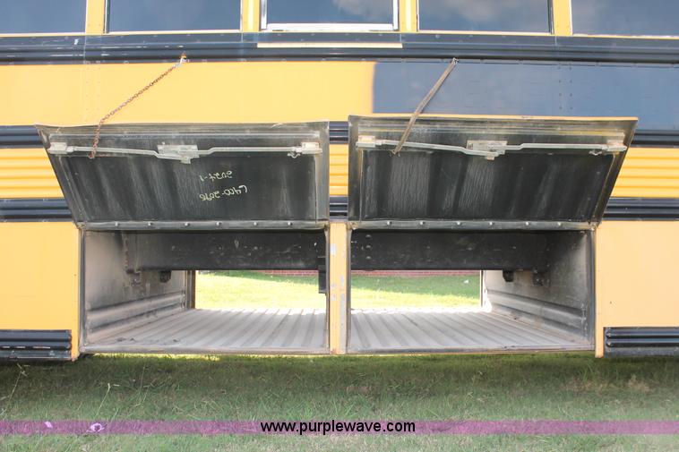 image for item H8089 1997 Thomas Built Saf-T-Liner MVP ER school bus