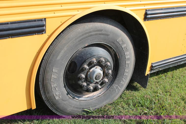 image for item H8089 1997 Thomas Built Saf-T-Liner MVP ER school bus