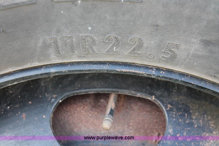 image for item H8089 1997 Thomas Built Saf-T-Liner MVP ER school bus