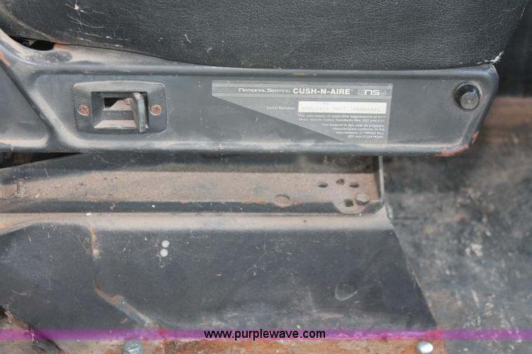 image for item H8089 1997 Thomas Built Saf-T-Liner MVP ER school bus