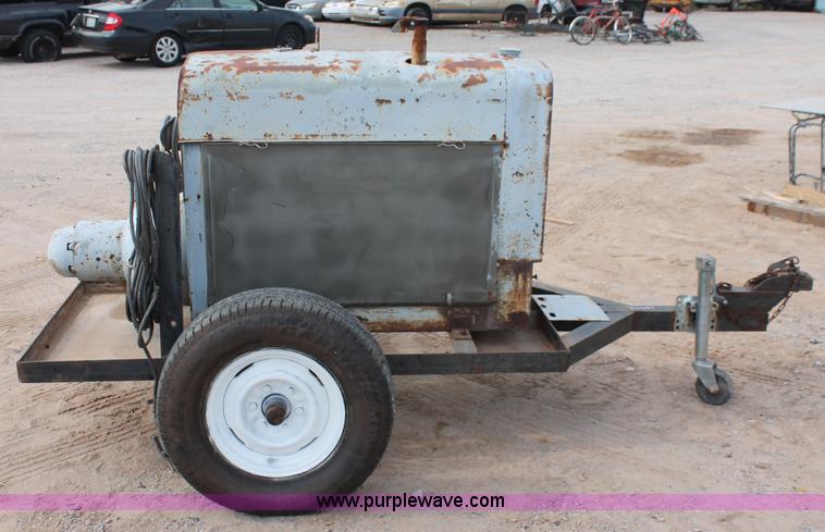 image for item H8093 Lincoln SA-200 Shield Arc welder
