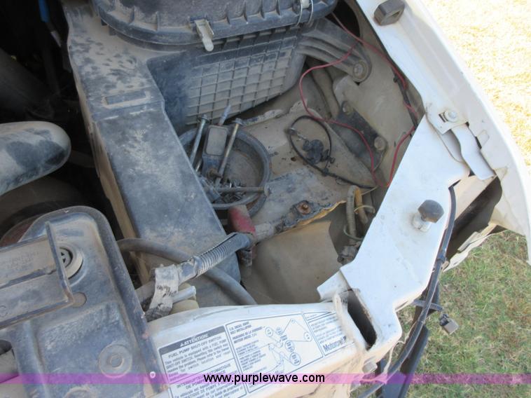 image for item I1938 1999 Ford F350 Super Duty pickup truck cab and chassis