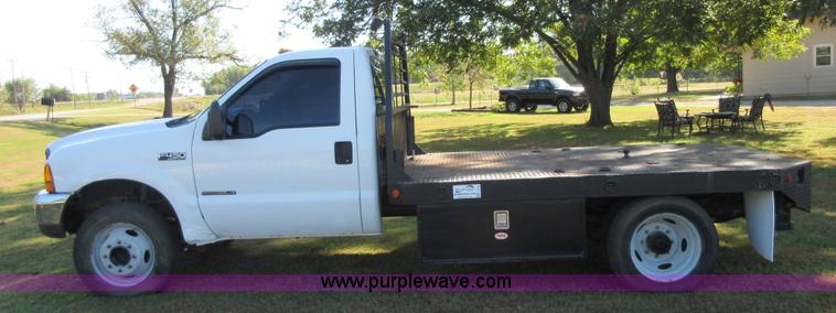 image for item I1939 1999 Ford F450 Super Duty flatbed truck