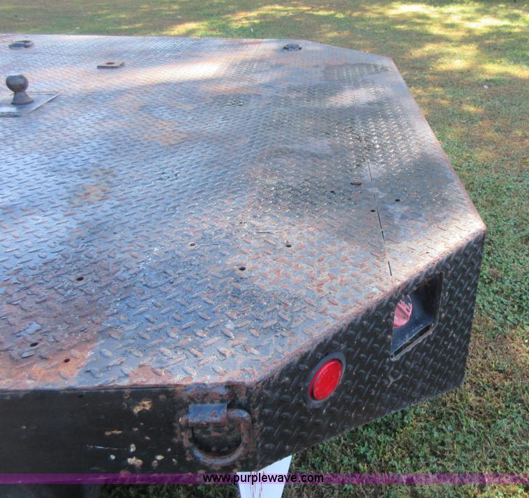 image for item I1939 1999 Ford F450 Super Duty flatbed truck