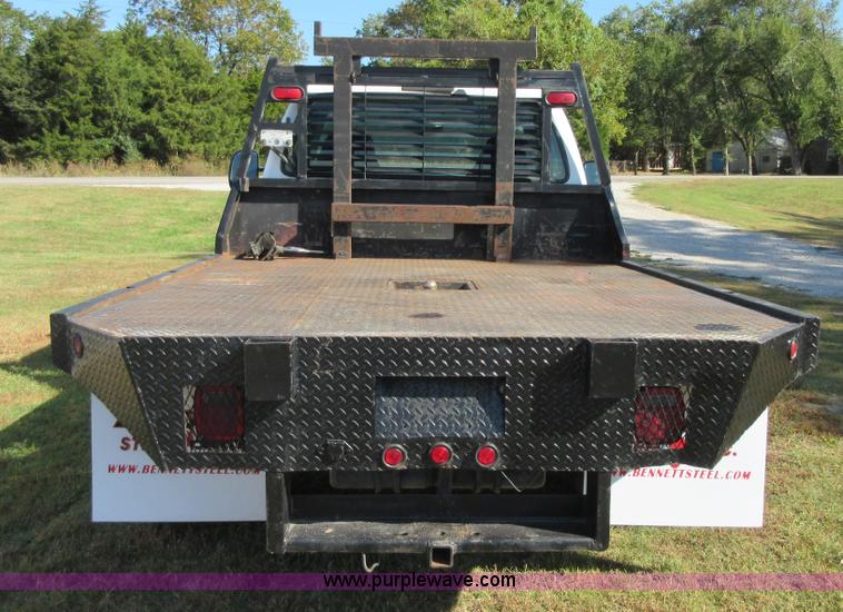 image for item I1940 1999 Ford F350 Super Duty flatbed pickup truck