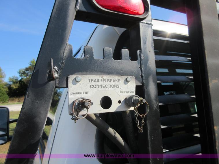 image for item I1940 1999 Ford F350 Super Duty flatbed pickup truck