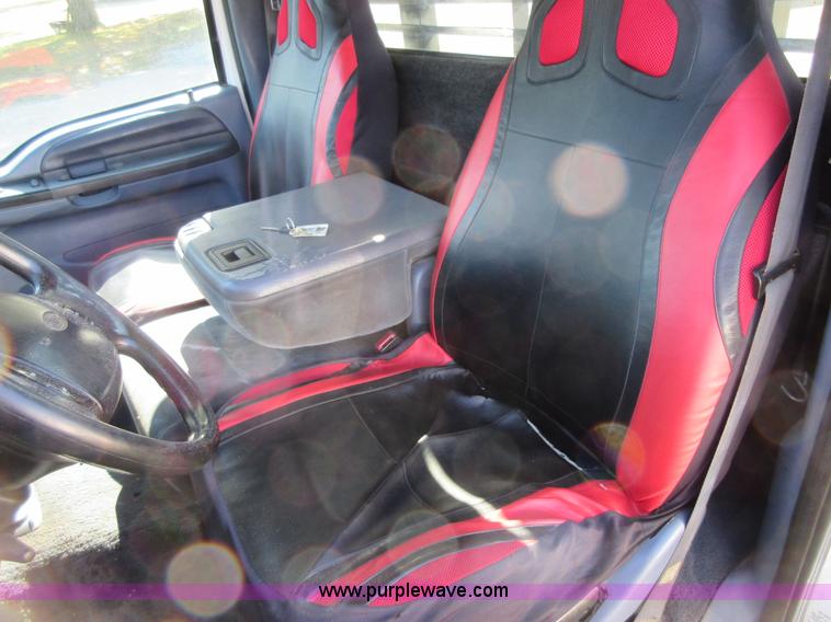 image for item I1940 1999 Ford F350 Super Duty flatbed pickup truck