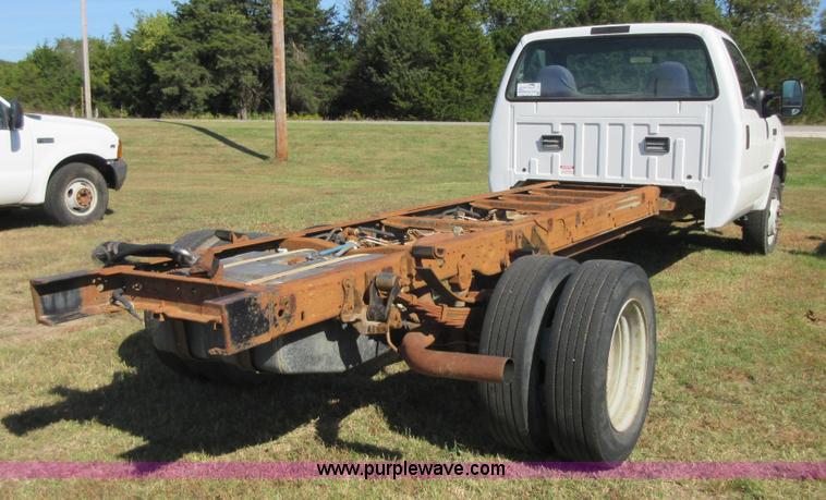 image for item I1941 1999 Ford F450 Super Duty truck cab and chassis