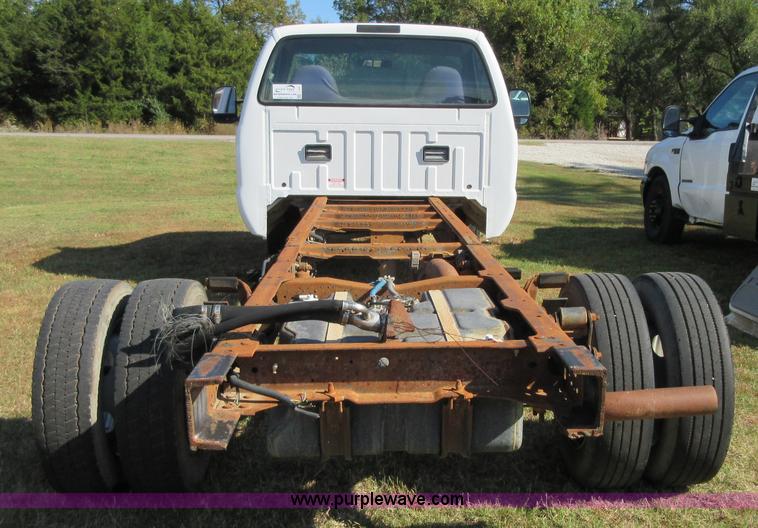 image for item I1941 1999 Ford F450 Super Duty truck cab and chassis