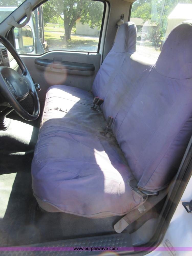 image for item I1941 1999 Ford F450 Super Duty truck cab and chassis