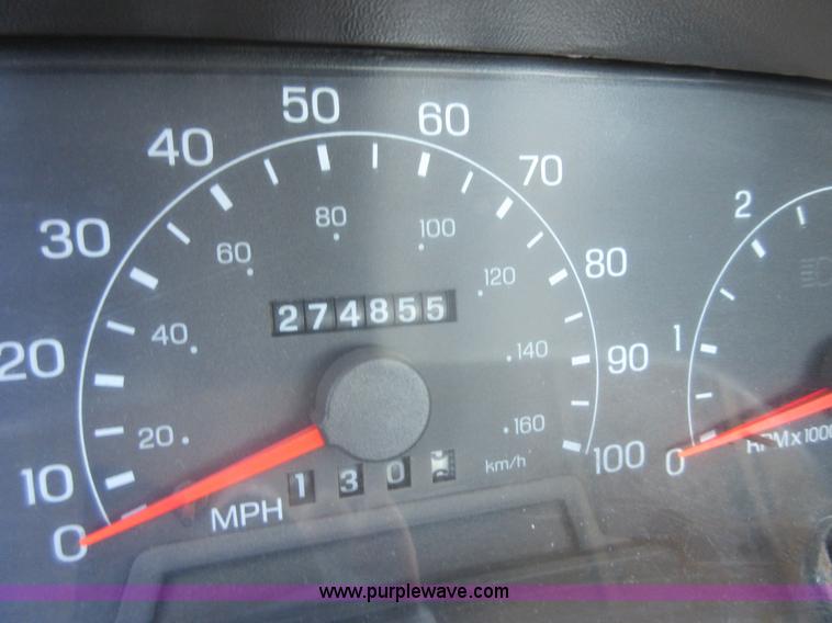 image for item I1941 1999 Ford F450 Super Duty truck cab and chassis