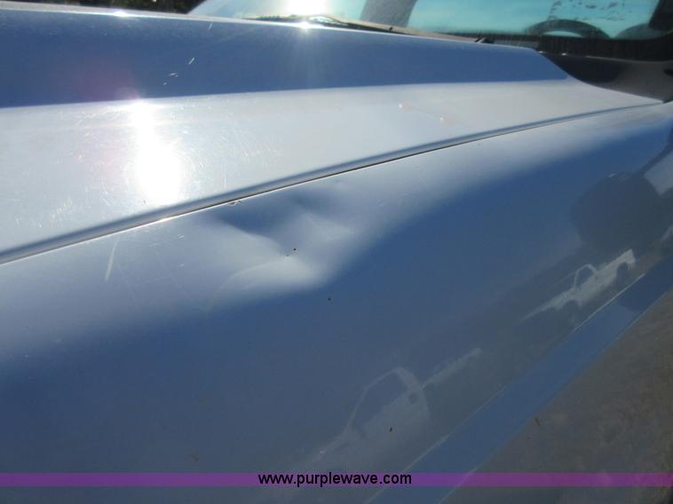 image for item I1941 1999 Ford F450 Super Duty truck cab and chassis