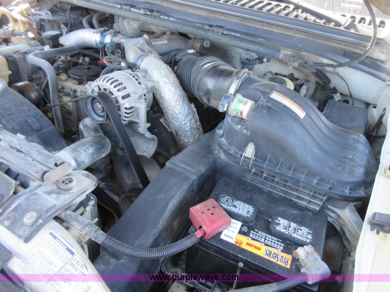 image for item I1941 1999 Ford F450 Super Duty truck cab and chassis