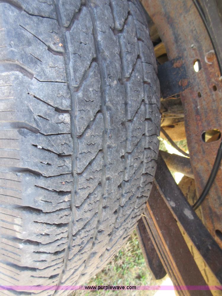 image for item I1945 2003 Ford F250 Super Duty pickup truck