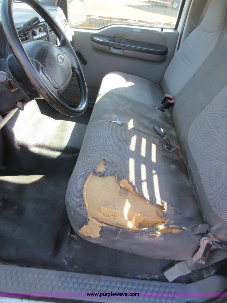 image for item I1945 2003 Ford F250 Super Duty pickup truck