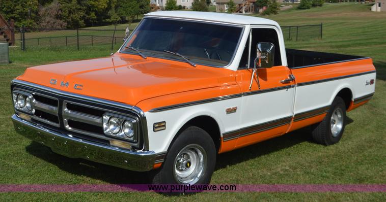 image for item I6402 1972 GMC C10 pickup truck