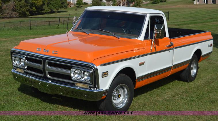 image for item I6402 1972 GMC C10 pickup truck