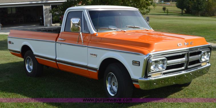 image for item I6402 1972 GMC C10 pickup truck