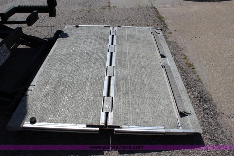 image for item J3659 2000 International 4700 box truck