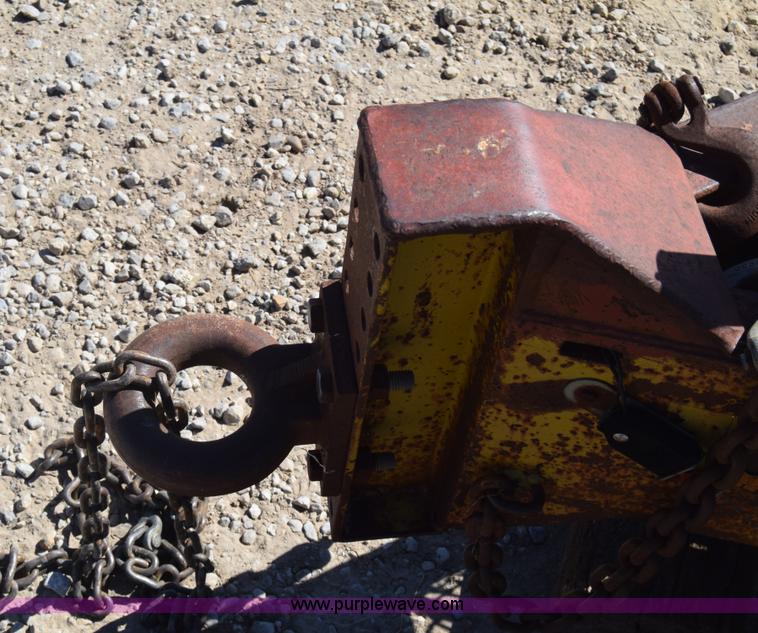 image for item J7844 1984 Carrier King equipment trailer