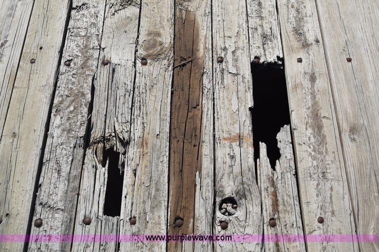 image for item J7844 1984 Carrier King equipment trailer