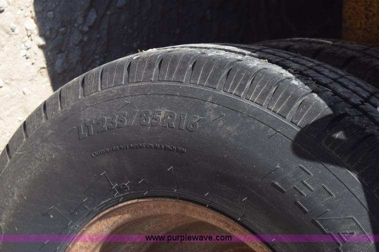 image for item J7844 1984 Carrier King equipment trailer