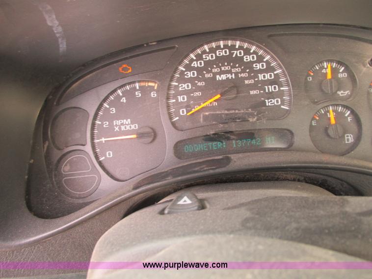 image for item J8720 2006 Chevrolet Silverado 2500HD pickup truck