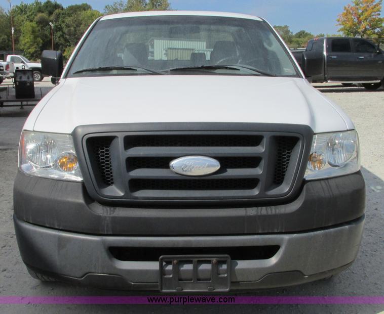 image for item J8722 2006 Ford F150 XL SuperCab pickup truck