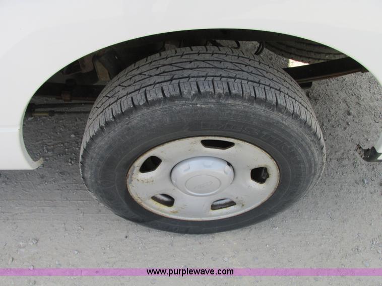 image for item J8722 2006 Ford F150 XL SuperCab pickup truck