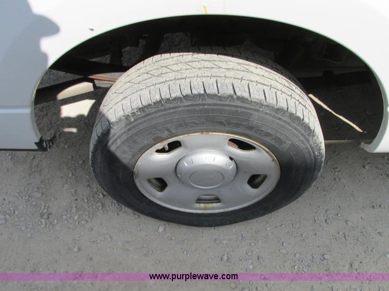 image for item J8722 2006 Ford F150 XL SuperCab pickup truck